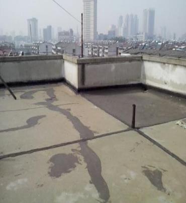 洪雅漏水维修 楼顶漏水是什么原因，楼顶漏水维修方法是什么?